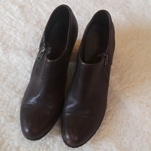 B•O•C leather ankle boots - Picture 2 of 3